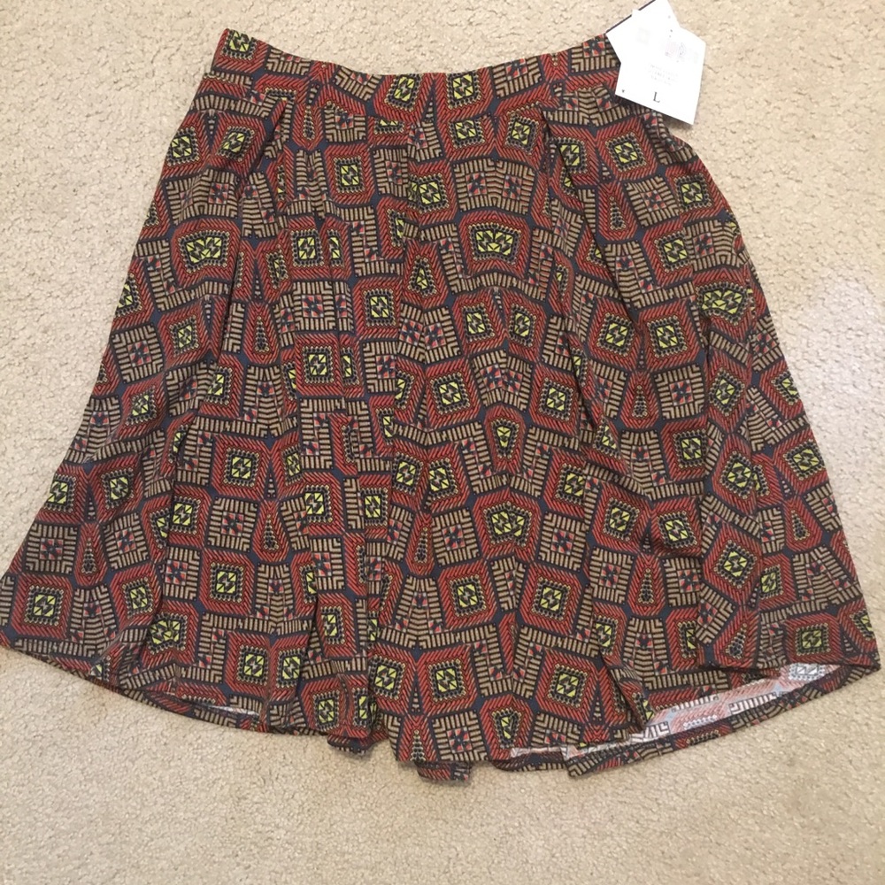 Lularoe Madison skirt with pockets - Large